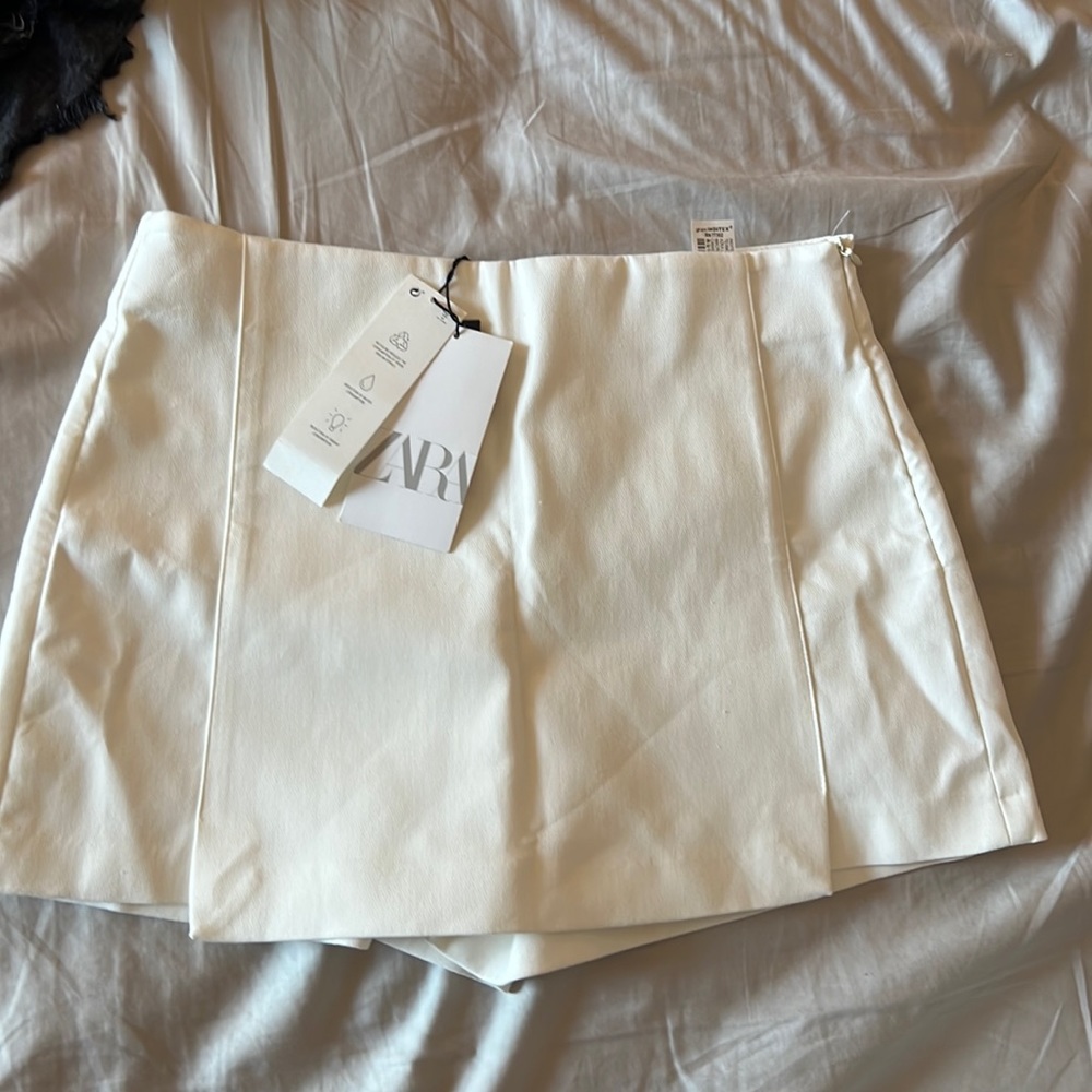 Zara white skort size:small